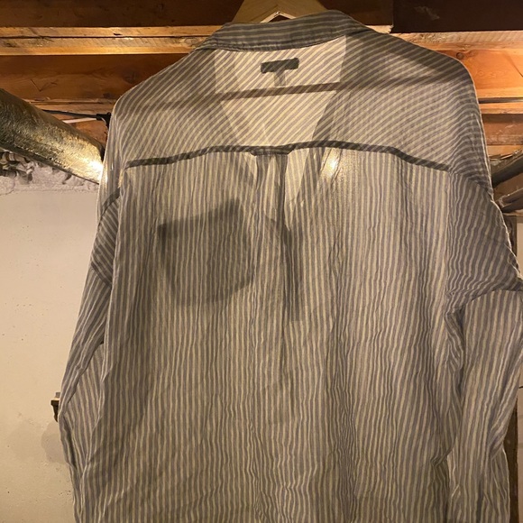 BDG Half button linen shirt - Picture 3 of 5